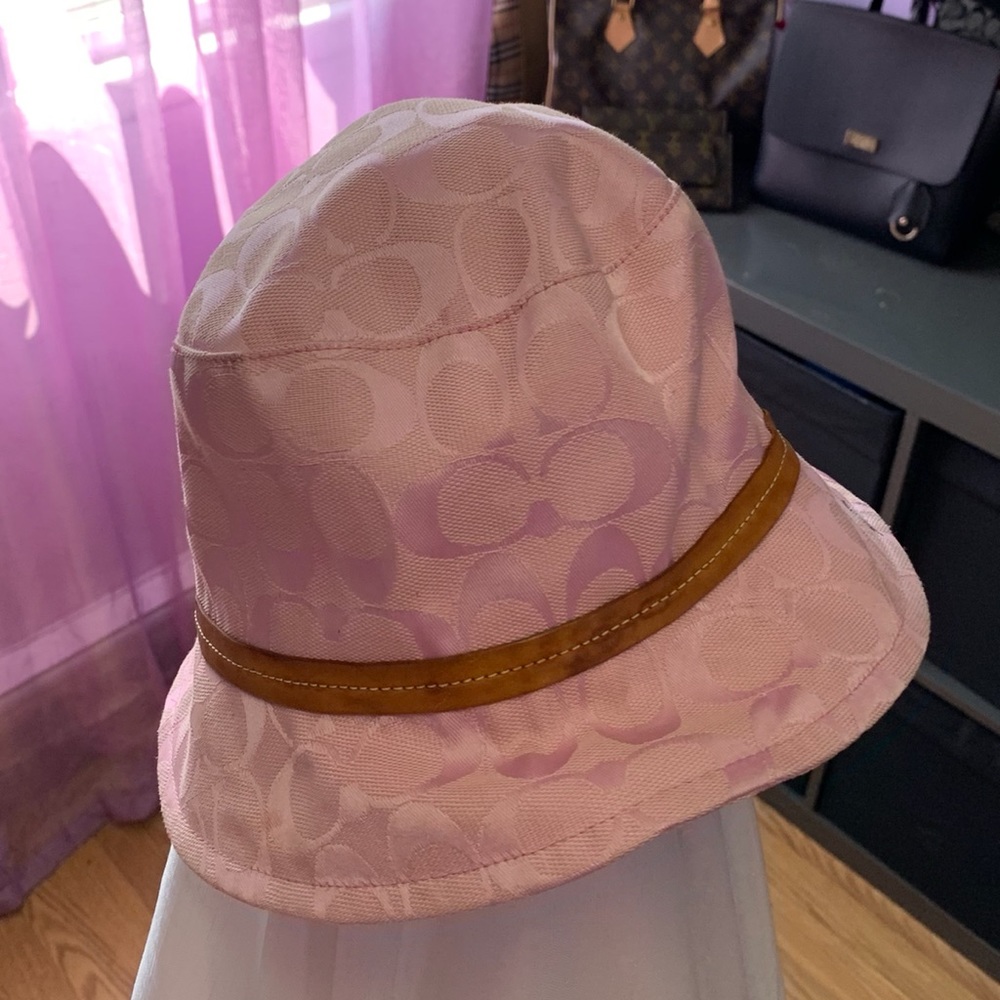 Gently used bags hats shoes